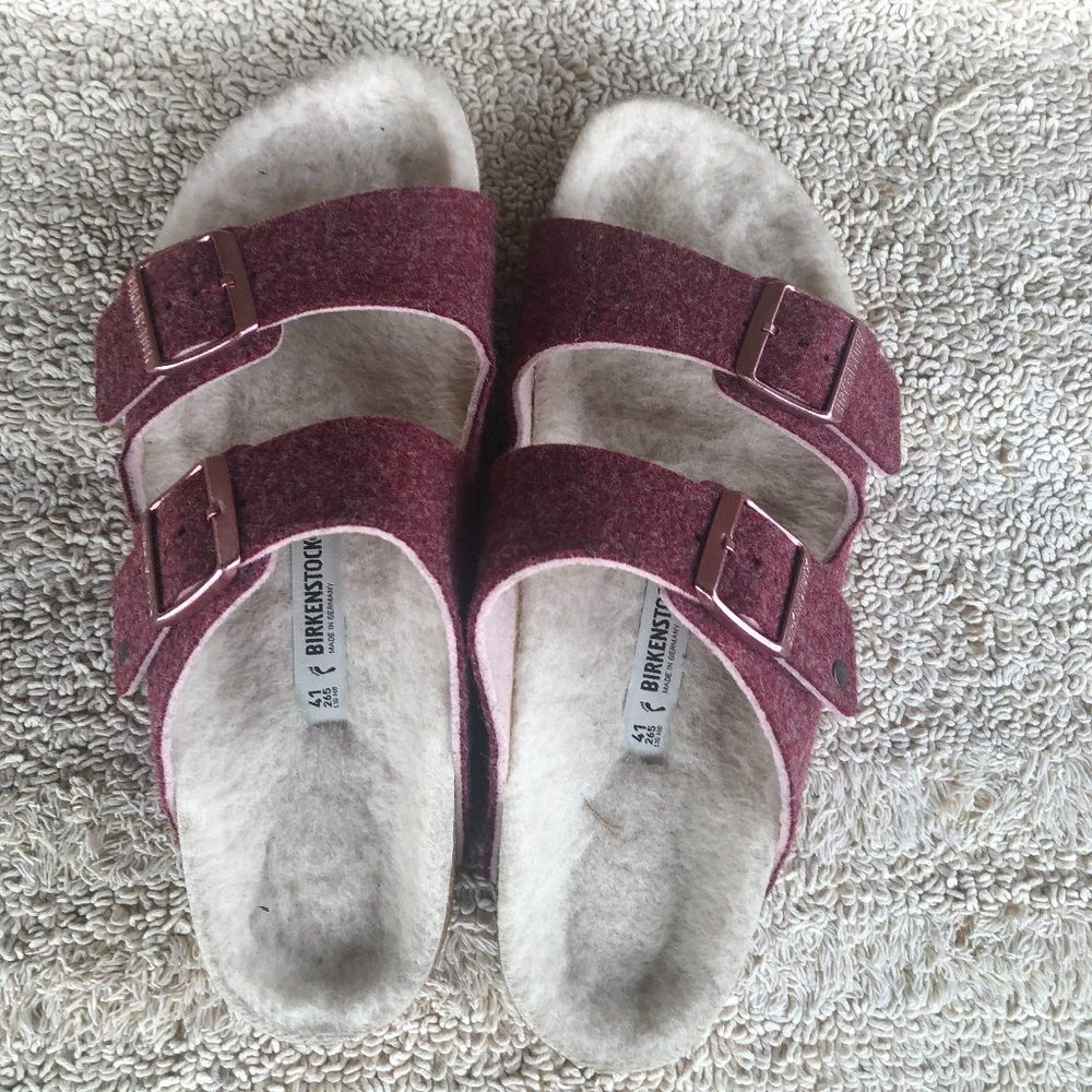 Birkenstock Arizona Happy Lamb Comfort Sandal